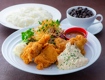 シェフ特製チキン南蛮&ポークジンジャー