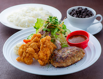 特製ハンバーグ&ポークジンジャー